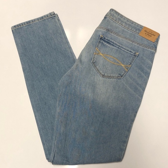 Abercrombie&fitch mid rise straight leg jeans size 4S - Picture 1 of 12